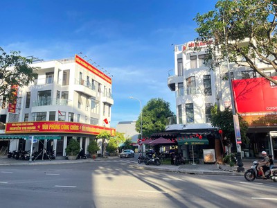 Shophouse 4.5 tầng 2 mặt tiền nguyễn sinh sắc và hoà phú 32 1