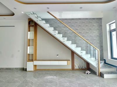 Nhà lầu sát đường đồng khởi, gần cây xăng đức hưng, sổ hồng riêng, full thổ cư 3