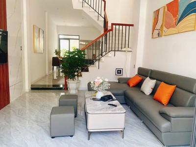 Nhà 3tầng - mt nguyễn xuân hữu   gần công viên - kinh doanh   chỉ 6.3 tỷ 0