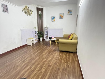 Bán nhà ngõ chợ khâm thiên, đống đa. diện tích 36m x5 tầng. mặt tiền 3.4m. giá bán 5.15 tỷ 0