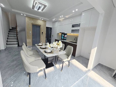 Sơn tây ba đình 40m x6 tầng thang máy 13,5 tỷ lô góc,full nội thất 3