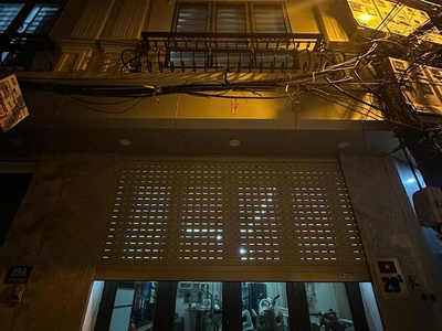 Bán gấp nhà lĩnh nam gần chợ đầu mối đền lừ, nhà đẹp ở ngay dt 38m giá 8x tỷ gần các trường đại 2