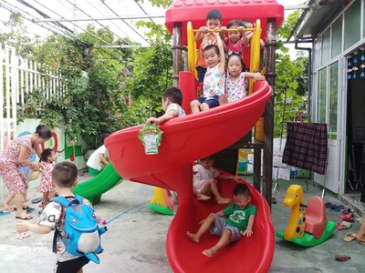 Cầu trượt liên hoàn xích đu,nhà bóng 4