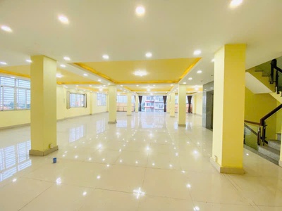 Ngộp bank chỉ 38 tỷ có tòa nhà 6 tầng mt hà huy giáp q12 ngang 14m 280m2 ngay ngã 4 ga. 2