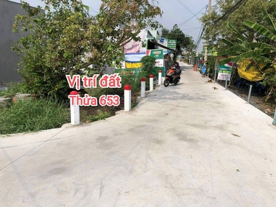 Cần bán 121m2 đất thổ cư  góc  hẻm xe hơi gần trường 1