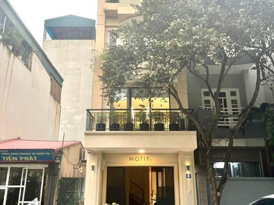 Hiếm thuỵ khuê-  tây hồ - mặt phố vỉa hè - kinh doanh-  đi bộ ra hồ tây 50m5tầng 18,2 tỷ 0