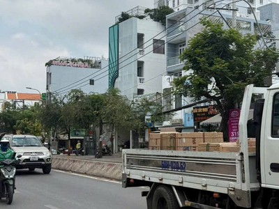 Bán nhà 5 tầng mt đường huỳnh tấn phát - thị trấn nhà bè 0