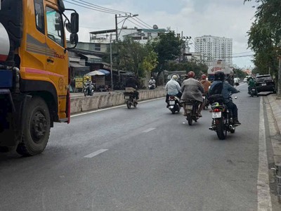 Bán nhà 5 tầng mt đường huỳnh tấn phát - thị trấn nhà bè 1