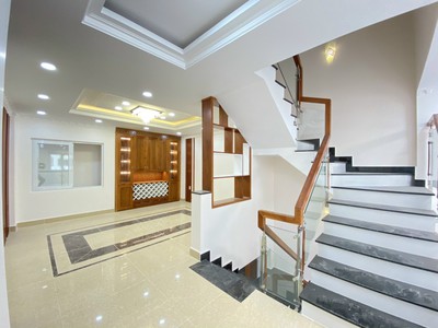 Bán nhà 4 tầng đường 10m, gần khu hồng long quốc lộ 13, đang cho thuê 20 triệu/tháng 2