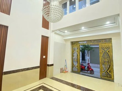 Bán nhà 4 tầng đường 10m, gần khu hồng long quốc lộ 13, đang cho thuê 20 triệu/tháng 1