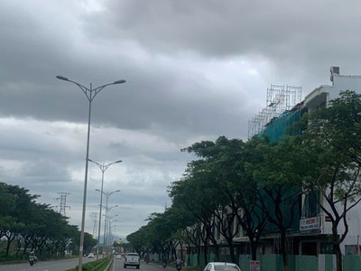 Ngộp bank - giảm 1.6 tỷ -nhà 6 tầng   thang máy - kđt hòa quý - sát võ chí công. 0