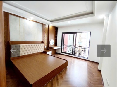 Phố bạch mai, ngõ quỳnh   41m    5 tầng thang máy   30m ra phố  10.8 tỷ 1