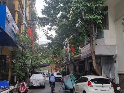 Bán nhà khuất duy tiến. thanh xuân. diện tích 65-71m. x5 tầng. mặt tiền 4.5m. giá bán 31 tỷ. 4