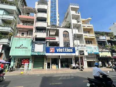 Mặt tiền nguyễn trãi, siêu hiếm, giảm 5 tỷ 1, 7x21, giá chào 68 tỷ 9  - 0931172218 0