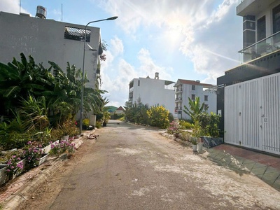 Cần bán 118m2 đất thổ cư đường nhựa trong khu dân cư 0