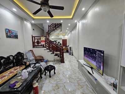 Bán nhà đẹp 3 tầng  giãn dân khả lễ  làn 2 nguyễn quyền cạnh vườn hoa 0