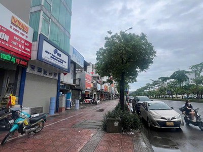 Bán nhà mặt phố ngô gia tự   68m    giá 16,x tỷ kinh doanh đỉnh cao   dòng tiền ổn định   vỉa hè 0