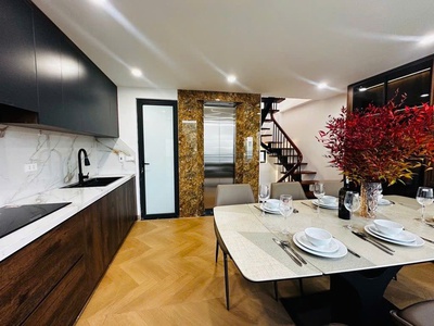 Bán nhà ngọc thuỵ long biên,oto,phân lô,thang máy,ngõ nông,40m nhỉnh 9 tỷ tl 1