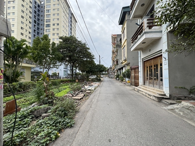 Bán Đất Thổ Cư Việt Hưng 60m2 Lô góc, nở hậu, view vườn hoa thoáng vĩnh viễn, đối diện CC CT10 0