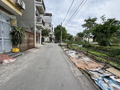 Bán Đất Thổ Cư Việt Hưng 60m2 Lô góc, nở hậu, view vườn hoa thoáng vĩnh viễn, đối diện CC CT10 6