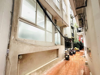 Nhà Mặt Hồ Quảng Khánh 5 Nổi 1 hầm Mặt Tiền 8M 157 Tỷ 2 Thoáng Trước Sau 1