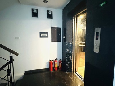 Nhà Mặt Hồ Quảng Khánh 5 Nổi 1 hầm Mặt Tiền 8M 157 Tỷ 2 Thoáng Trước Sau 2