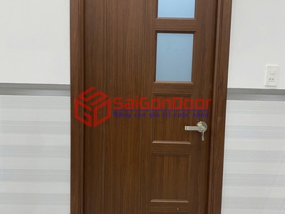 Cửa nhựa đài loan 1