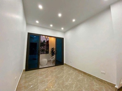 Bán nhà Khương Đình, DT45m,Giá nhỉnh 10 tỷ ,oto , Ngõ Thông ,Full NT 3