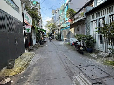 Bán Hoặc Cho Thuê Nhà MTNB 10M Ống Ích Khiêm Quận 11 2