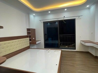 Nhà gần phố Thịnh Quang - Thái Thịnh 6.5 tầng thang máy xây mới đẹp 44m2 lô góc ngõ nông thông 1