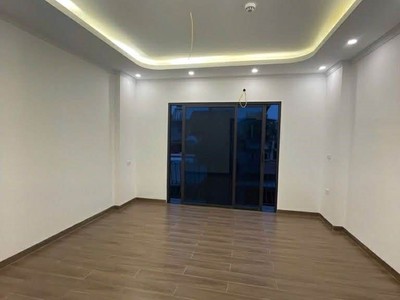 Nhà gần phố Thịnh Quang - Thái Thịnh 6.5 tầng thang máy xây mới đẹp 44m2 lô góc ngõ nông thông 4