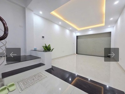 Gara 7 chỗ   ngõ rộng   phân lô vip  lê trọng tấn  18.2 tỷ 4