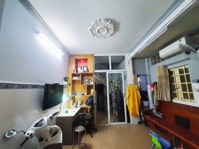 O2074  nhà nguyễn kiệm gv, shr, lô góc, 3 tầng, 4x7m, 3.x tỷ 0