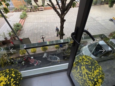 P/ lô nguyễn văn trỗi   ô tô tránh   sân chơi   thang máy   55m nhà 5 tầng 4