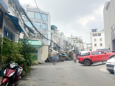 Nhà mới 4 tầng hẻm xe 16 chỗ đường dạ nam p.chánh hưng. giá: 10.2 tỷ 2
