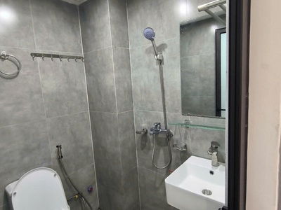 Cho thuê ccmn đẹp thoáng cửa sổ 4tr4 giá rẻ tại 296 minh khai, hbt 3