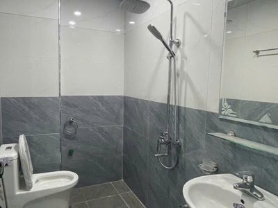 Nhà lô góc 3,5 tầng ngõ phố cô đông   hướng nam mát mẻ giá 2.7 ty 3