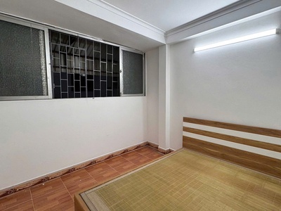 Ngõ thông - mặt tiền rộng - chính chủ bán nhà phố tân mai - nhà sạch đẹp về ở ngay - nhỏ tiền 3