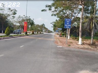 Đất thổ cư sổ hồng 82m2 p. sa đéc, đồng tháp. vị trí đẹp trần thị nhượng, hướng đn. giá 2.1 tỷ. 2