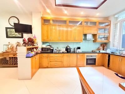 Bán nhà đội cấn lõi ba đình  gần phố nhà dân xây chắc chắn 65m 5tầng 20,6tỷ 1