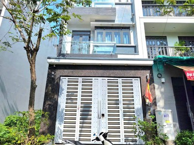  nhà sang   giá rẻ nhất khu   đừng bỏ lỡ  0