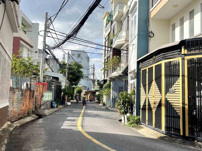 Bán gấp nhà 2 tầng hẻm xe hơi hiệp phú thủ đức   124m    gần vincom lê văn việt   giá 8.2 tỷ 0