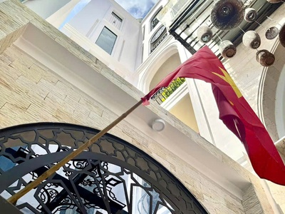 Tòa căn hộ sẵn dòng tiền ngay phố tây gần biển nha trang 4