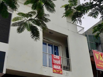 Cho thuê nhà mặt sông sét   gần cầu kim đồng  150m 0