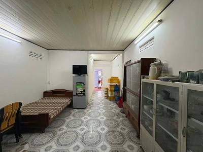 Nhà mt võ trứ, chợ xóm mới, trung tâm nha trang dt: 137,8m  giá bán: 21,5 tỷ   tl   lh e 2