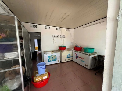 Nhà mt võ trứ, chợ xóm mới, trung tâm nha trang dt: 137,8m  giá bán: 21,5 tỷ   tl   lh e 3