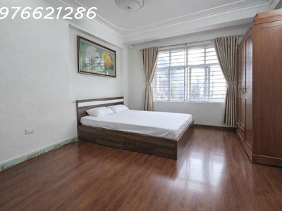 Bán nhà ngõ thông -6,x tỷ  thượng thanh long biên   32m    4 tầng   dân xây chắc chắn 2