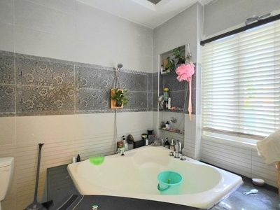 Bán nhà mặt tiền hẻm 8m nguyễn thái bình - khu k300, 7x15m, 4 tầng - 4 pn, chỉ 18,5 tỷ. 3