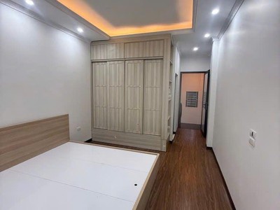 Bán nhà đẹp  7,1x tỷ - nam đuống long biên   32m    5 tầng   full nội thất 2