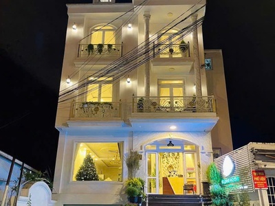 Cho thuê và sang nhượng homestay villa đường nguyễn trung trực - đà lạt giá 35 triệu 0